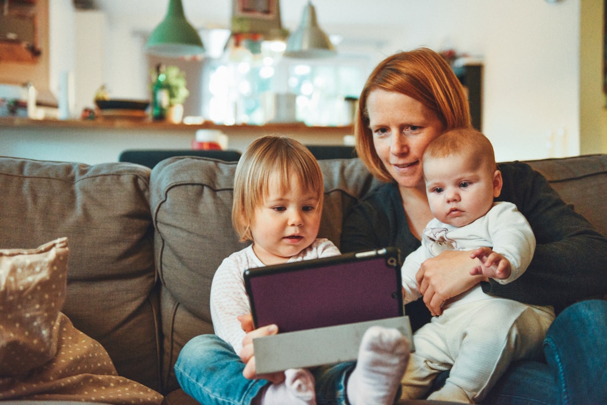 A parent with young children, family dental care in Langley, BC